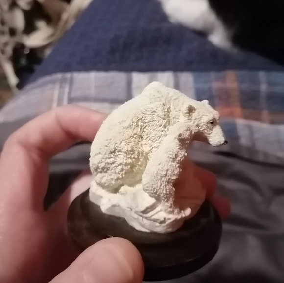 Vintage 90s Polar Bear and Cub Figure - Picture 5 of 7